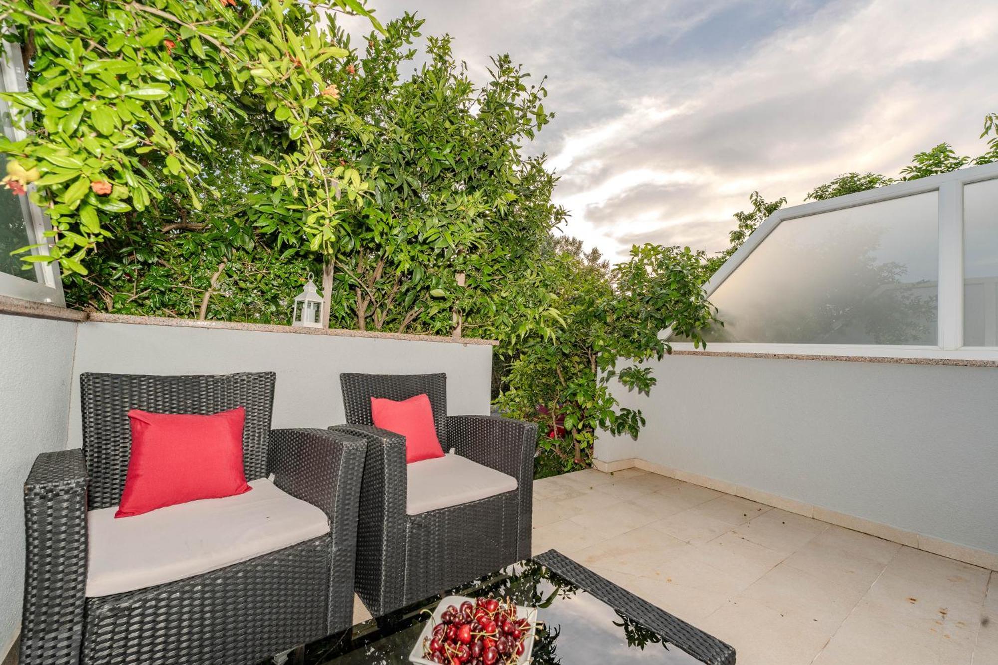 Dali Apartament Novalja